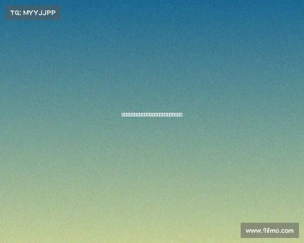 库库雷利亚度假时穿德罗巴球衣致敬蓝军传奇英雄精神